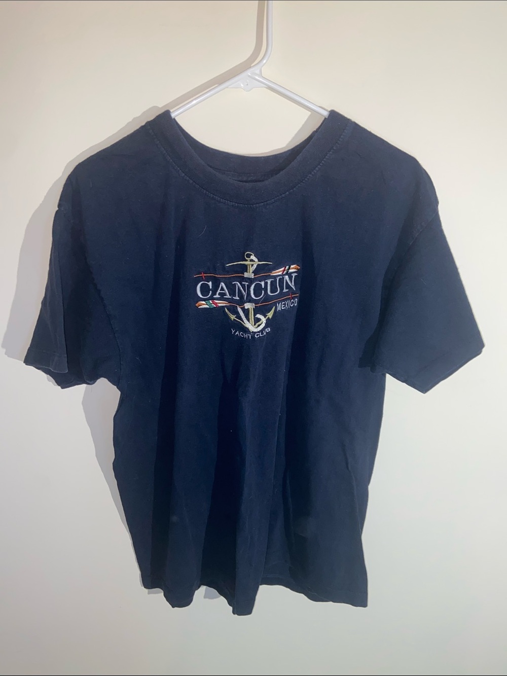Cancun Embroidered Navy Blue Graphic TShirt Size XL